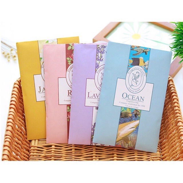 Túi Thơm Treo Tủ Quần Áo Thảo Mộc Thiên Nhiên Móc Treo Fragrance Of Love Scented Sachets 30g