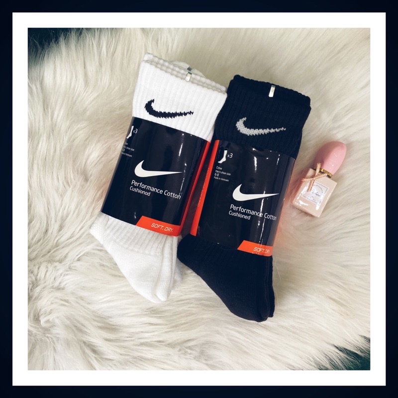 Vớ Nike chính hãng cổ cao co giãn tốt, mền, êm và siêu bền