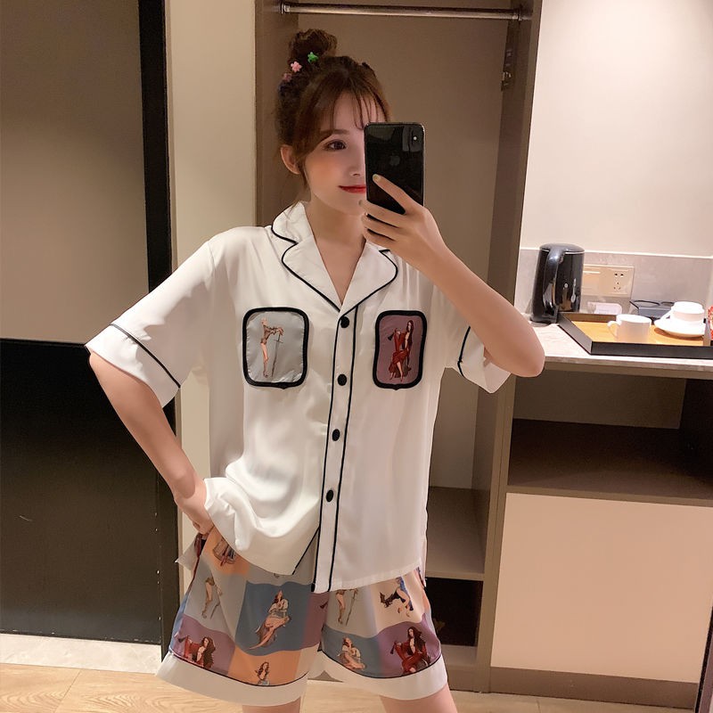 Bộ Đồ Ngủ Ngắn Vải Lụa Xinh Xắn Cho Nữ | BigBuy360 - bigbuy360.vn