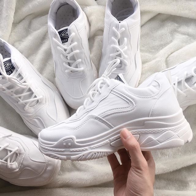 Chunky sneakers