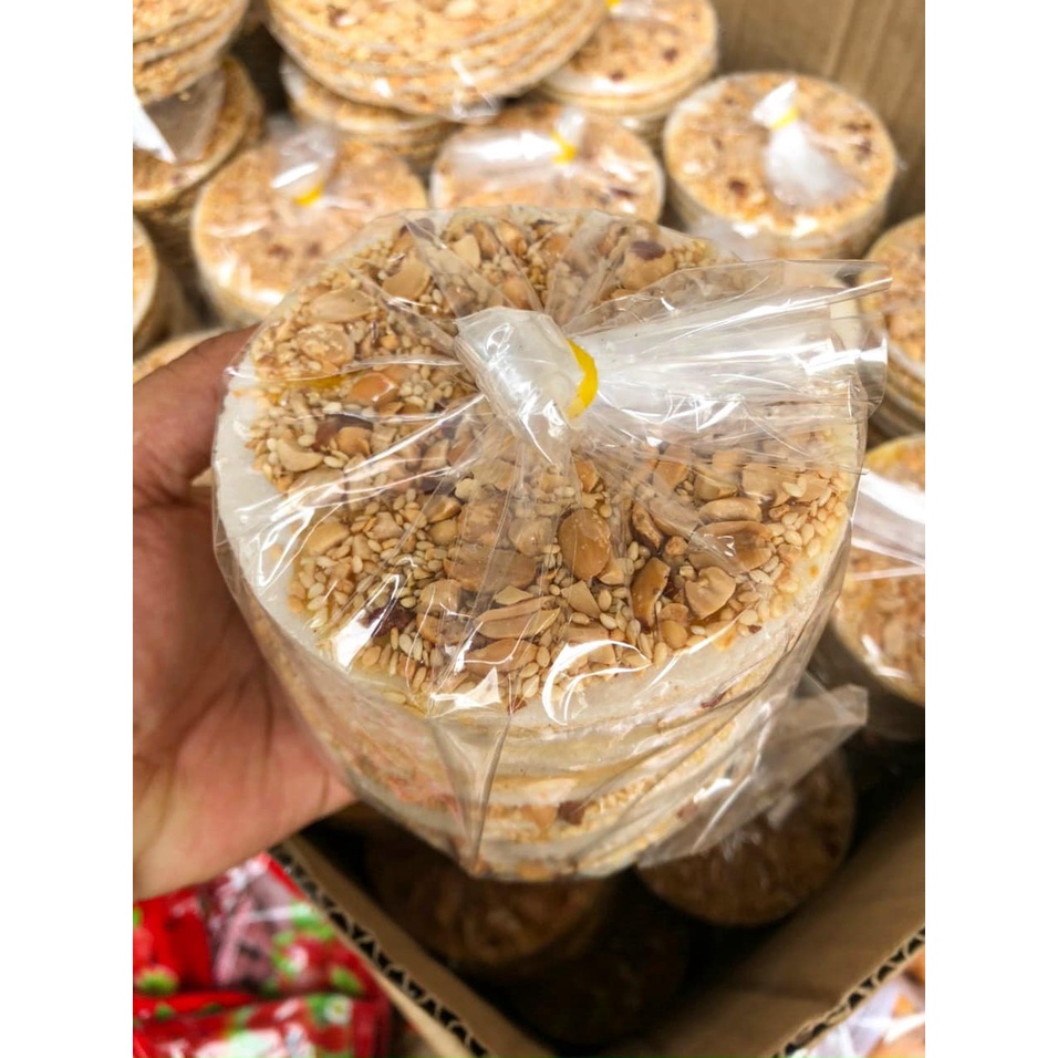 Bánh đậu phộng mạch nha tuổi thơ
