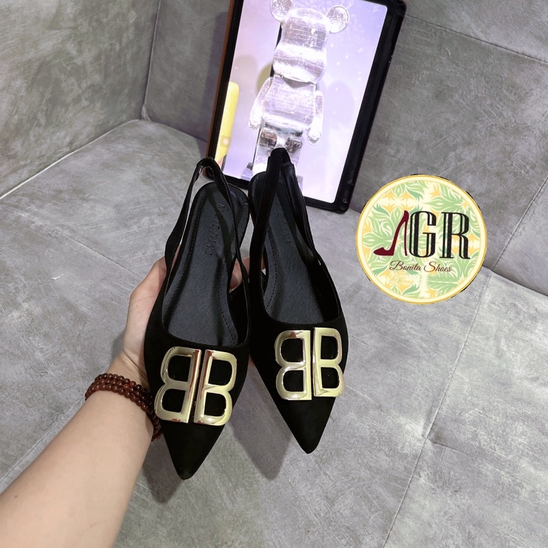 Sandal nỉ mũi nhọn khoá BB quai hậu thun