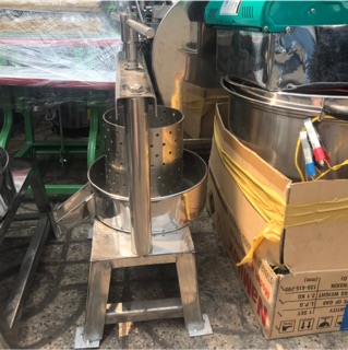 Máy cán mì gia đình 3 lưỡi dao 1 cán bằng tay