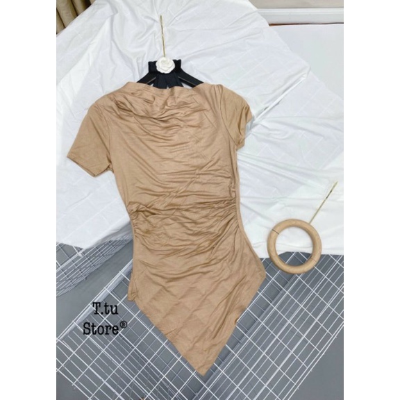 Áo nhún vạt đuôi cá tà trước dáng mới xinh