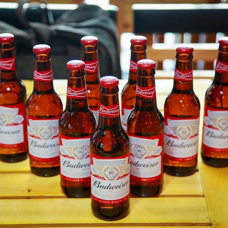 Bia Budweiser 330ml x 24 chai thủy tinh | Chính hãng date dài