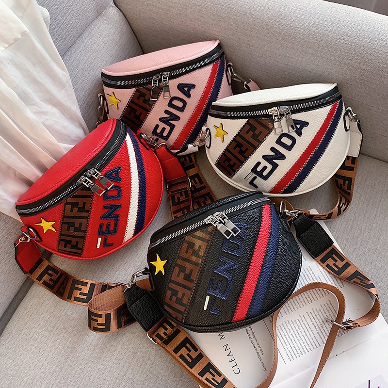 Túi Đeo Chéo Fendi Chất Lượng Cao 3 Màu Tùy Chọn Thời Trang Cho Nam Và Nữ