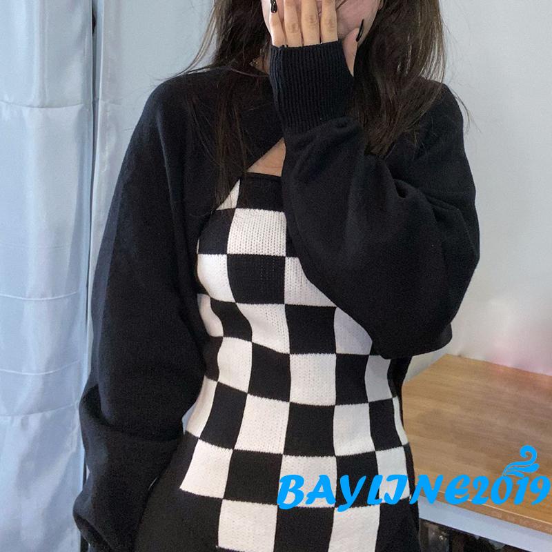 Set áo thun dài tay và áo hai dây họa tiết ca rô màu sắc trẻ trung dành cho nữ