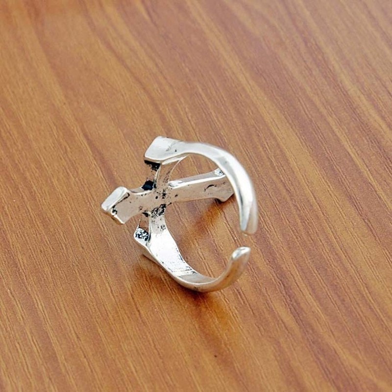 1 Nhẫn Hở Hình Chữ Thập Màu Đen Phong Cách Gothic Cổ Điển Cho Nam Và Nữ