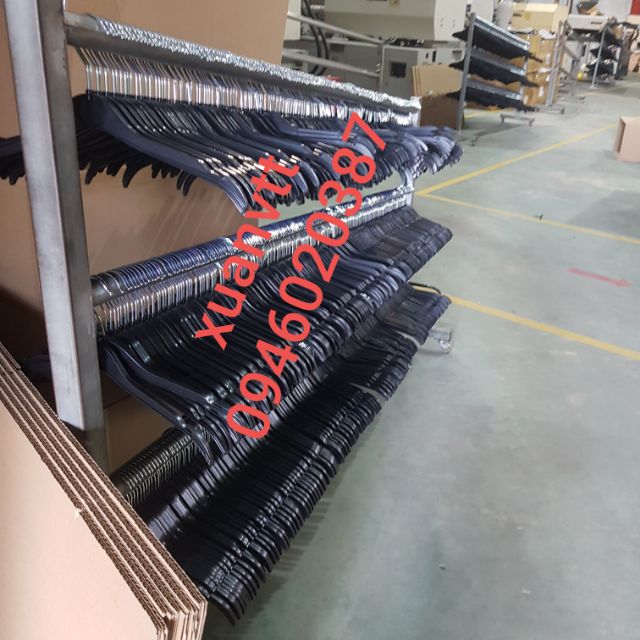 Combo 100 móc áo nhựa trẻ em như hình giá sỉ, hàng xuất khẩu.