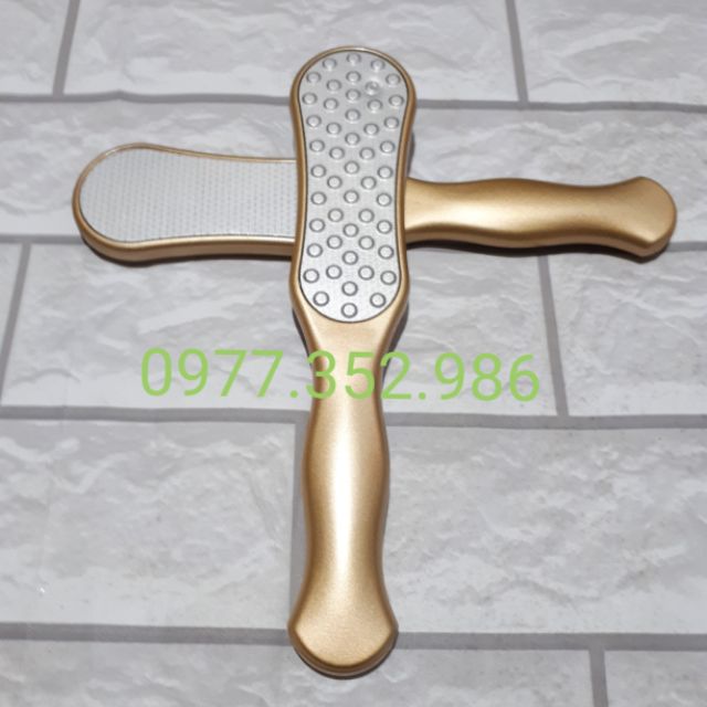 Cây trà da chết ở gót chân 2 mặt trà thô mịn đầu trà có độ nhám cao bằng thép inox chống rỉ chống nước.