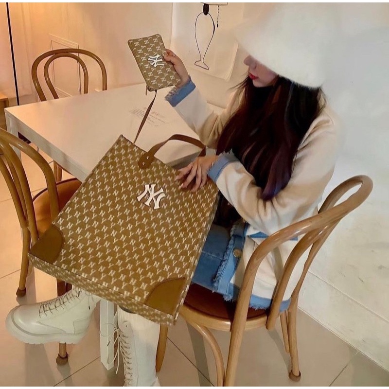 Tote MLB NY Monogram chuẩn Auth Tuồn