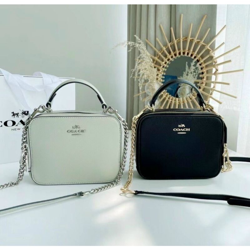 Coach Box siêu cưng