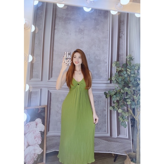 Đầm dập ly chéo ngực bầu bon chen thoai mai