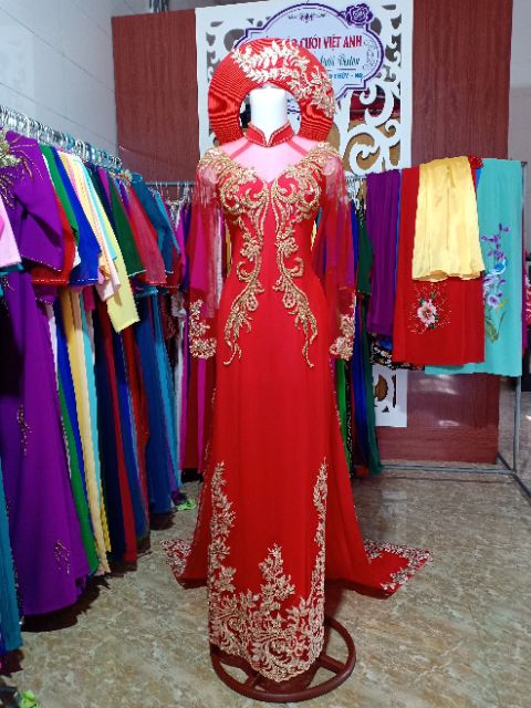 Bộ áo dài cô dâu kèm mấn
