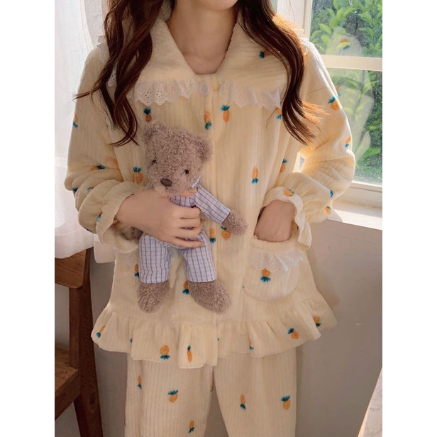 Trẻ con gái. Bộ Đồ Ngủ Chất Nỉ Dày Dặn Cổ Búp Bê Dễ Thương Thời Trang Mùa Đông Cho Nữ