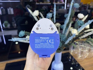 Tăm nước cầm tay Panasonic EW1211