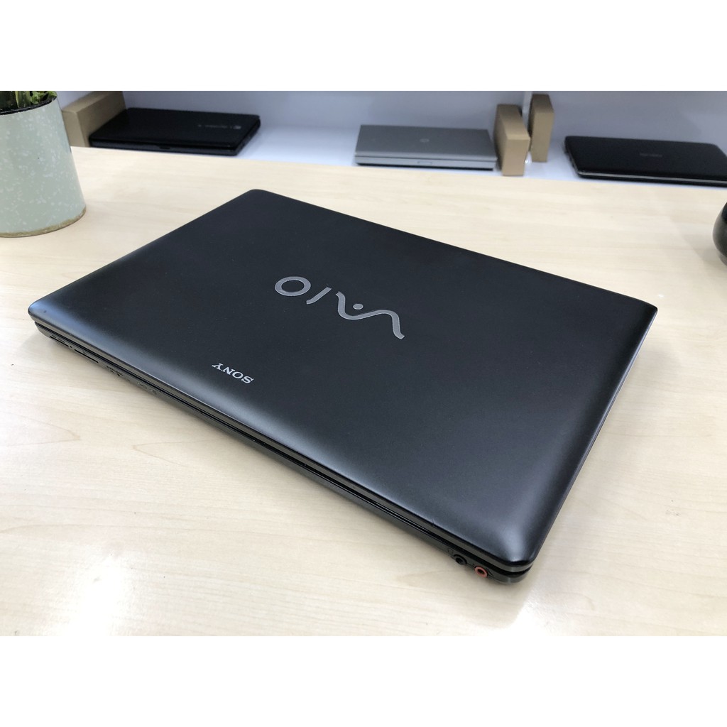 Laptop SONY VAIO VPCEB - i5 M450 - RAM 4G - HDD 500G -14in HD