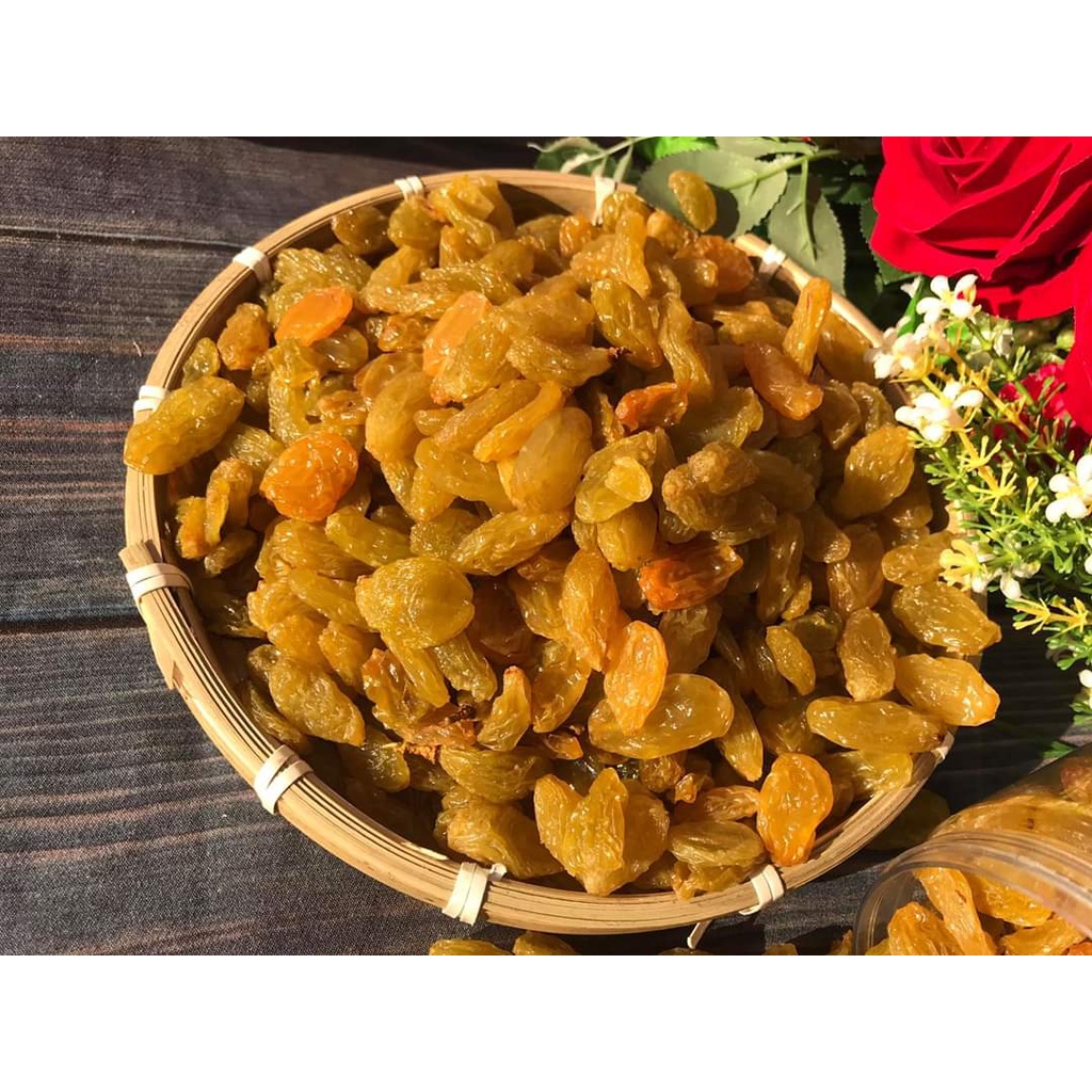 Nho Lion Vàng Sấy Dẻo Không Đường Trái To - Lon 500gr