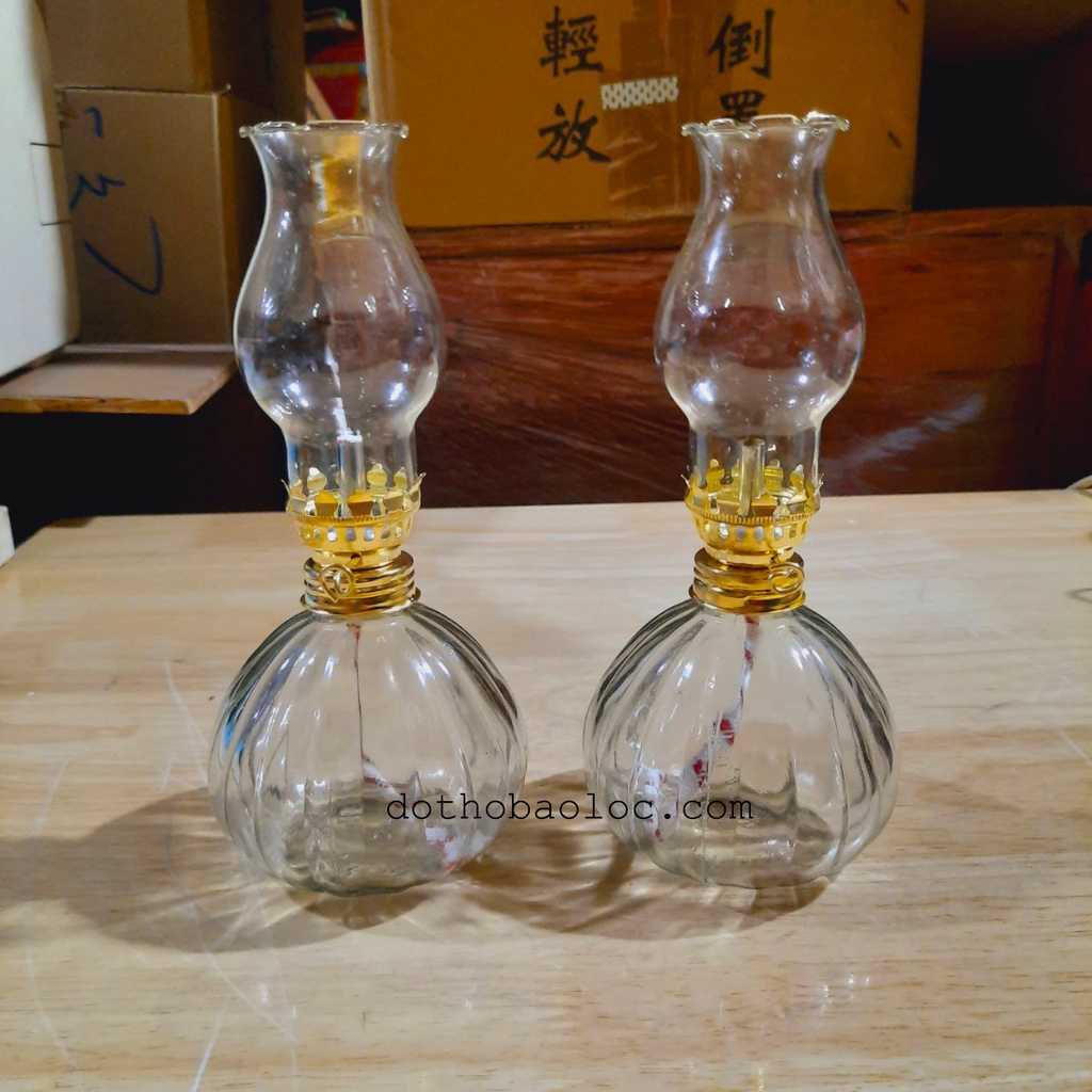 Đèn dầu chân thủy tinh tròn cao 18cm