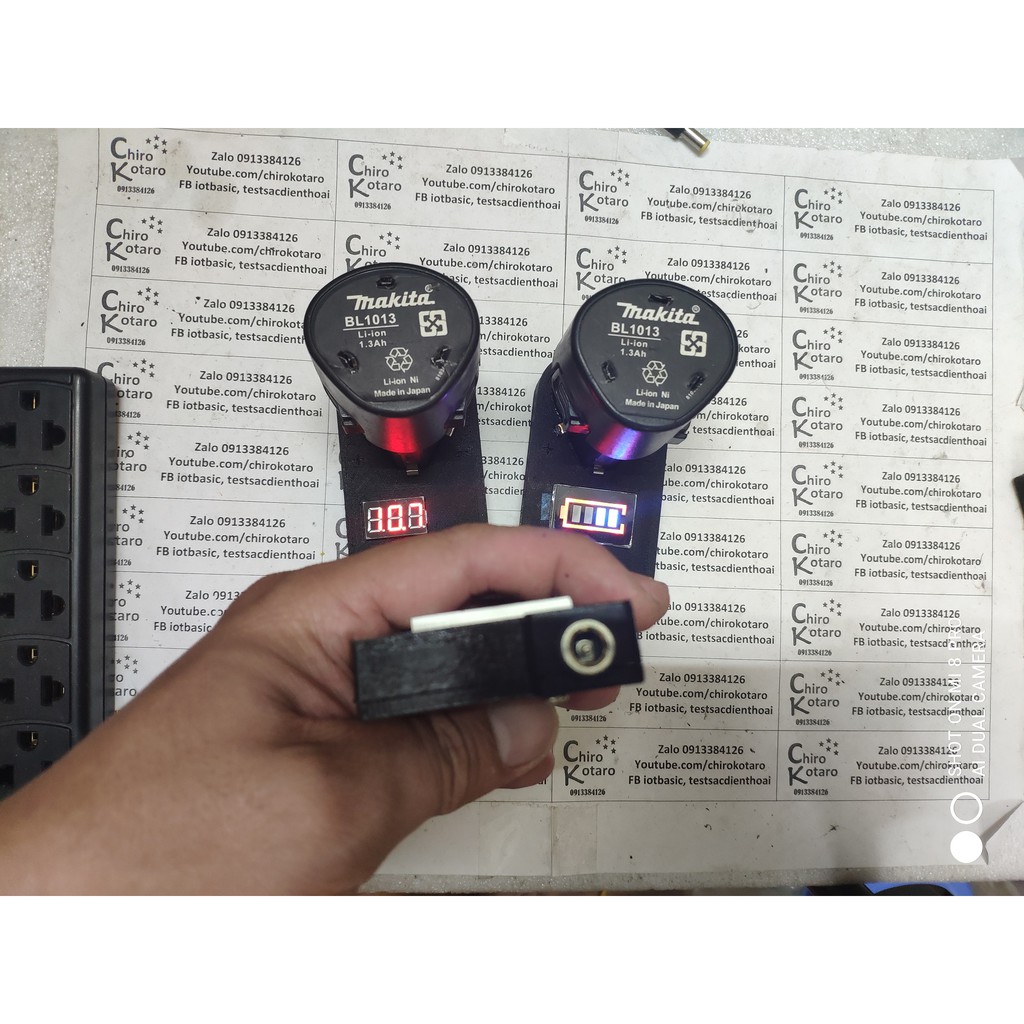 Bộ đế sạc và báo pin cho pin tam giác, pin Makita tàu 12V