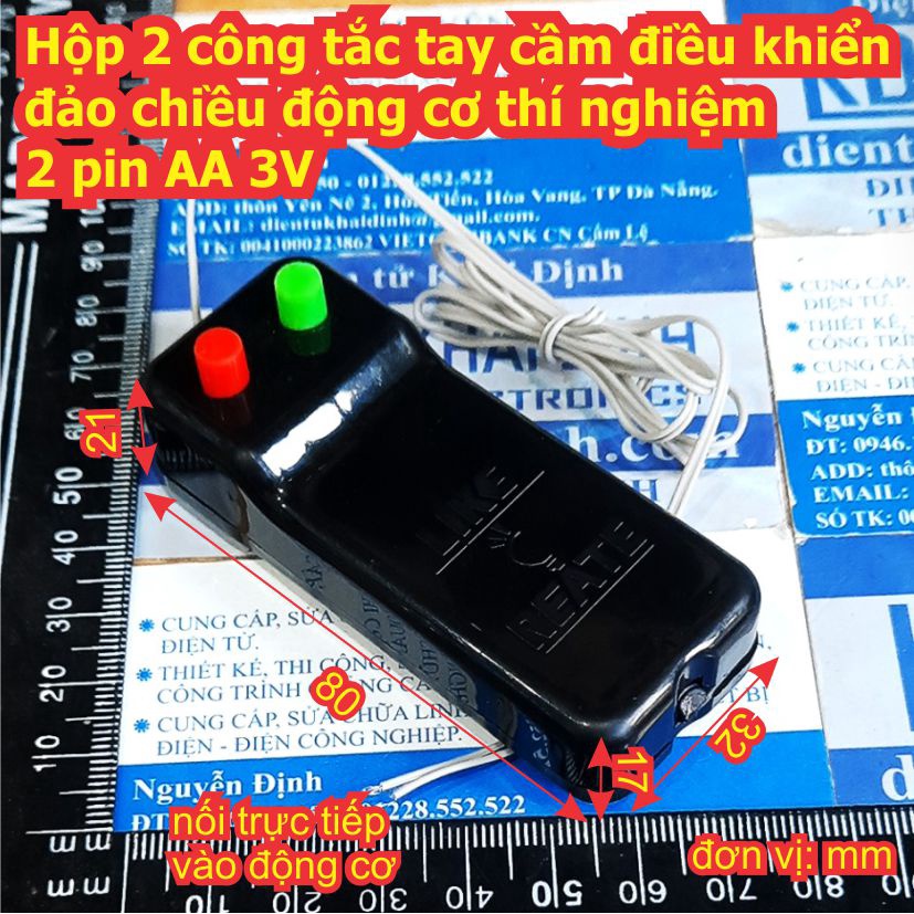 Hộp 2 công tắc tay cầm điều khiển đảo chiều động cơ thí nghiệm 2 pin AA 3V