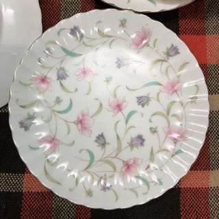 Đồ gốm sứ (Bùi ơi là Bùi)