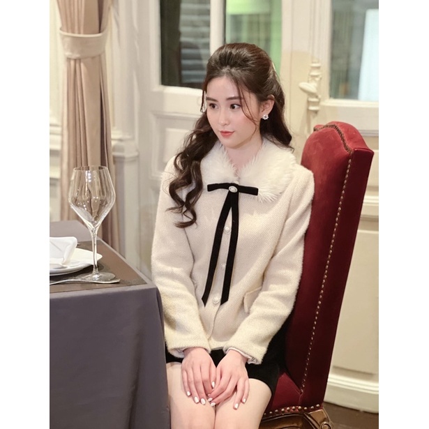 Nơ đen dây dài