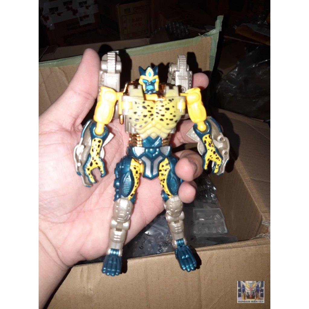 Mô hình Transformers Beast War Cheetor Trans Metal Takara Tomy