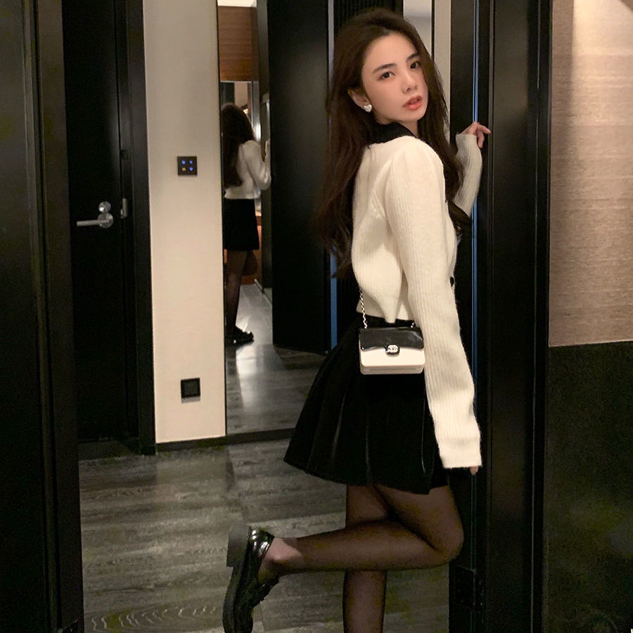 Set áo len dài tay cổ bẻ + chân váy xếp ly màu sắc tương phản thời trang nữ