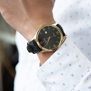 Đồng hồ nam dây da Festina F20010/4 chống nước 10 ATM có thể bơi lặn, có lịch ngày, mặt kính Sapphire chống xước cao cấp