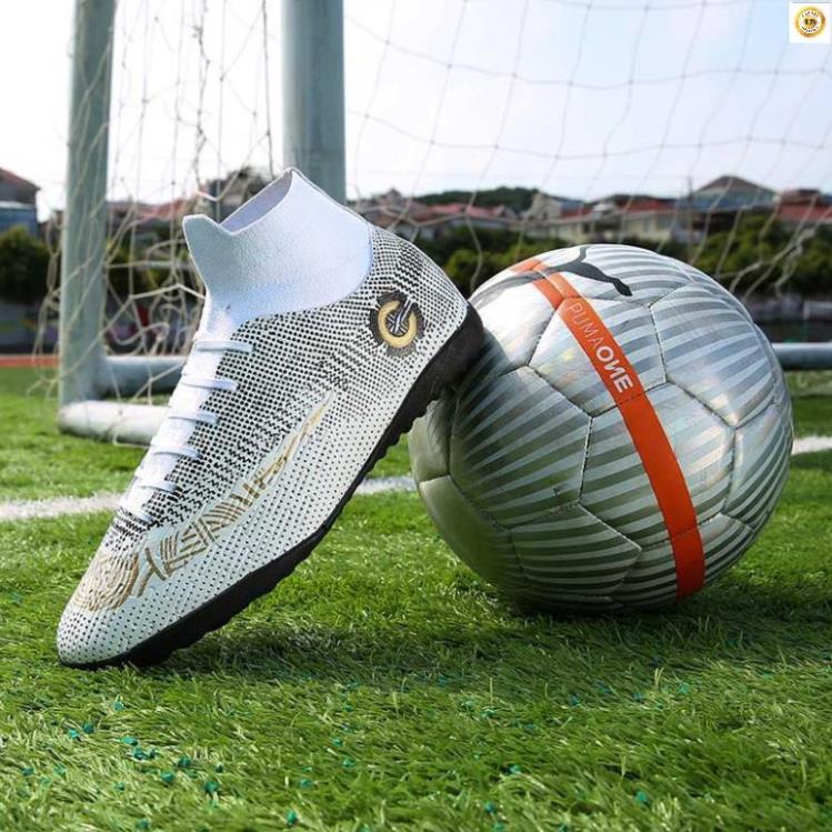 Giày bóng đá sân cỏ nhân tạo CR7 Monarcida . . 2020 new !