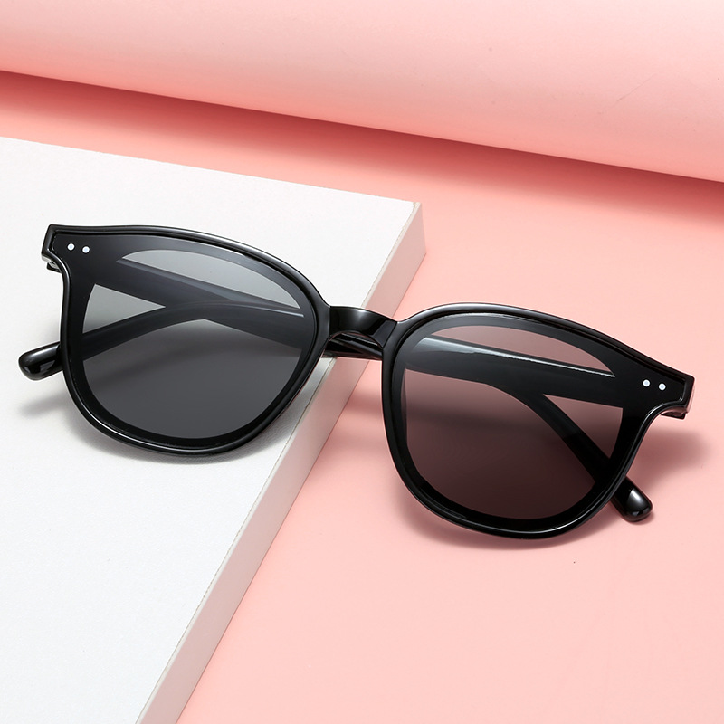 Kính mát gọng vuông phong cách cổ điển chống tia uv400 hợp thời trang