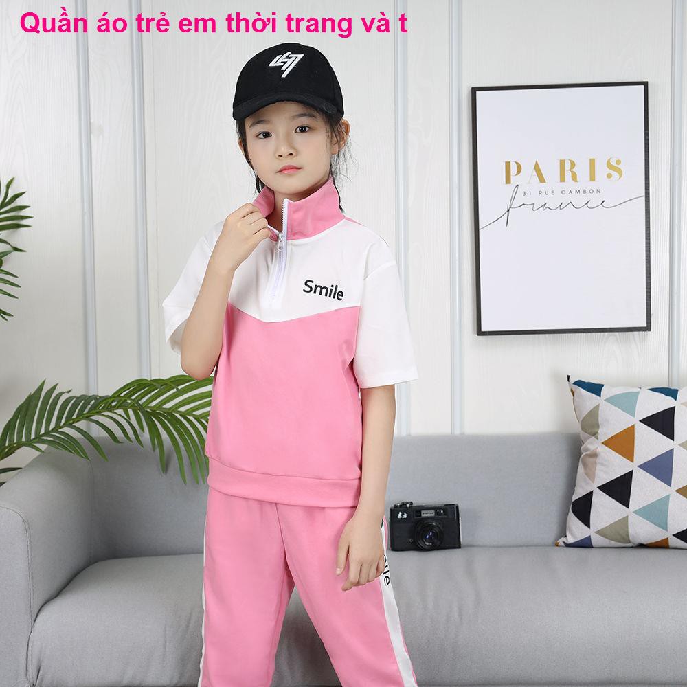 thời trang trẻ emBộ đồ thể thao mùa hè cho bé gái quần áo mẫu mới nổi tiếng trên mạng 2021 hai chiếc ngắn tay kiể