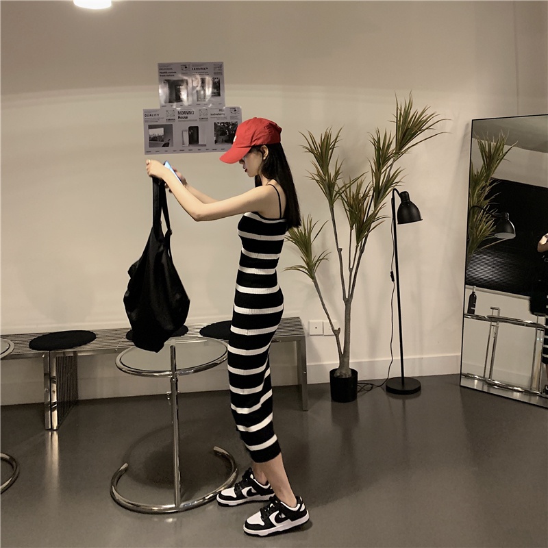 Đầm hai dây ZHELIHANGFEI vải dệt kim dáng ôm họa tiết kẻ sọc phong cách cổ điển thời trang mùa hè 2022 mới cho nữ