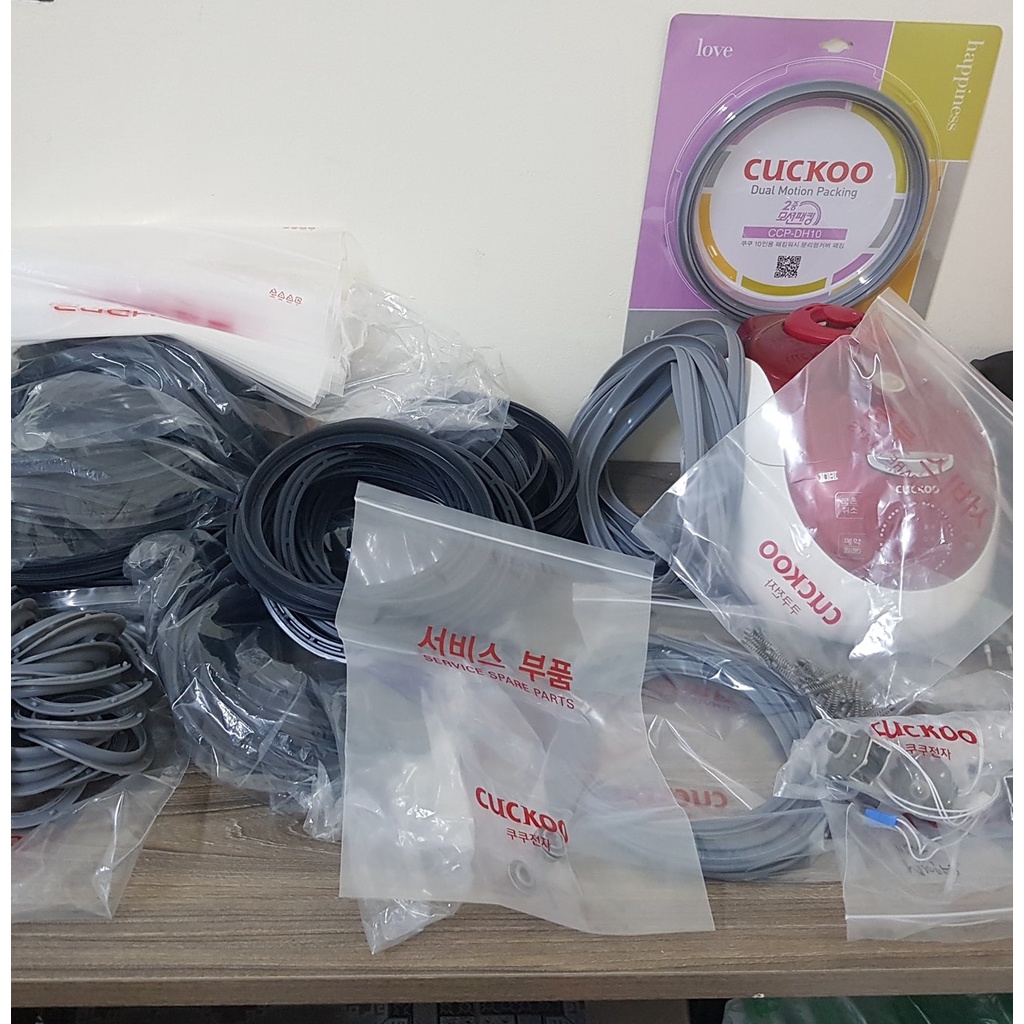 Linh phụ kiện gioăng ron Cuckoo - Lẫy khóa nồi cơm Cuckoo crp-l1061sb - 1030 1015 1015m