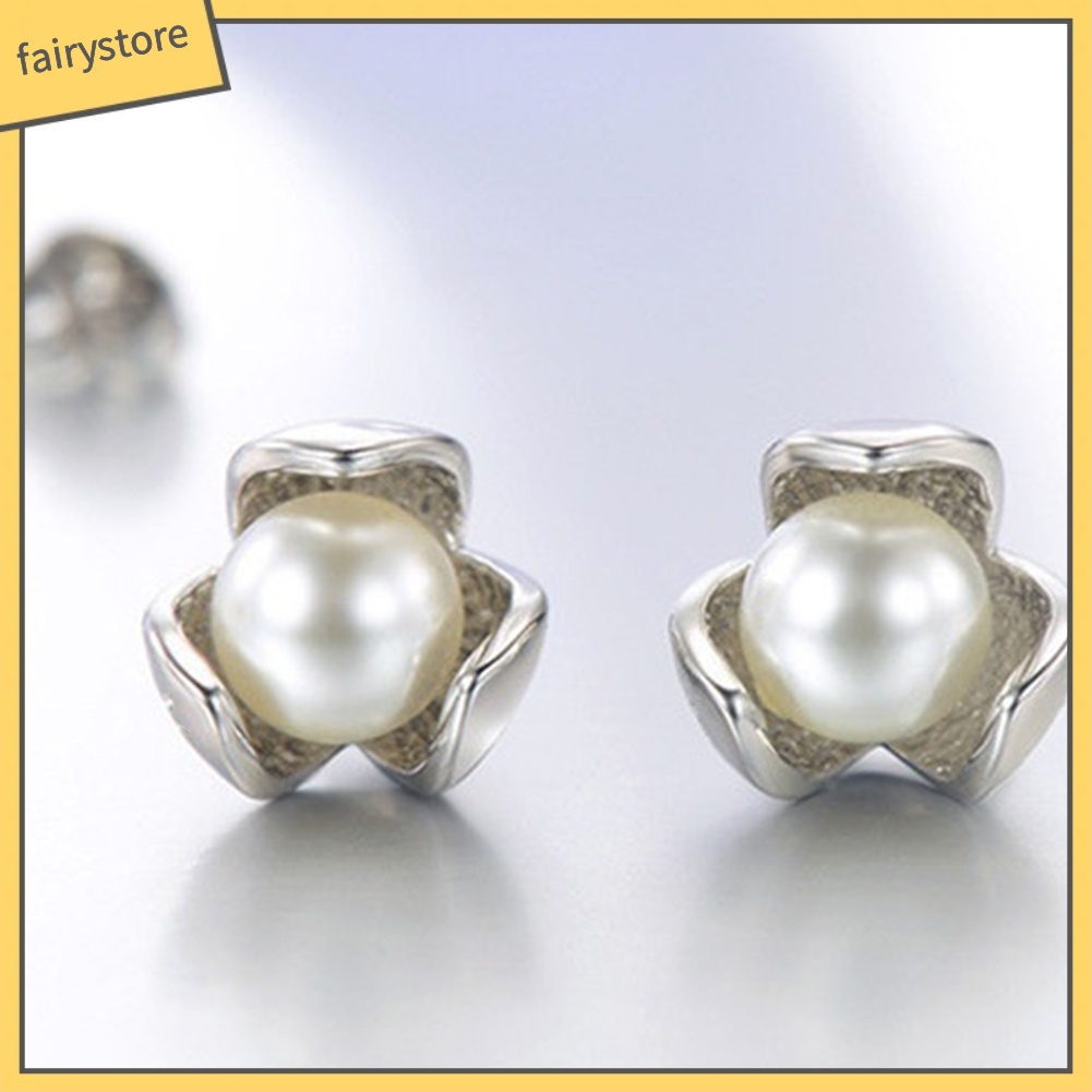 Bông Tai Hình Cỏ   Lá Đính Ngọc Trai Giả Xinh Xắn