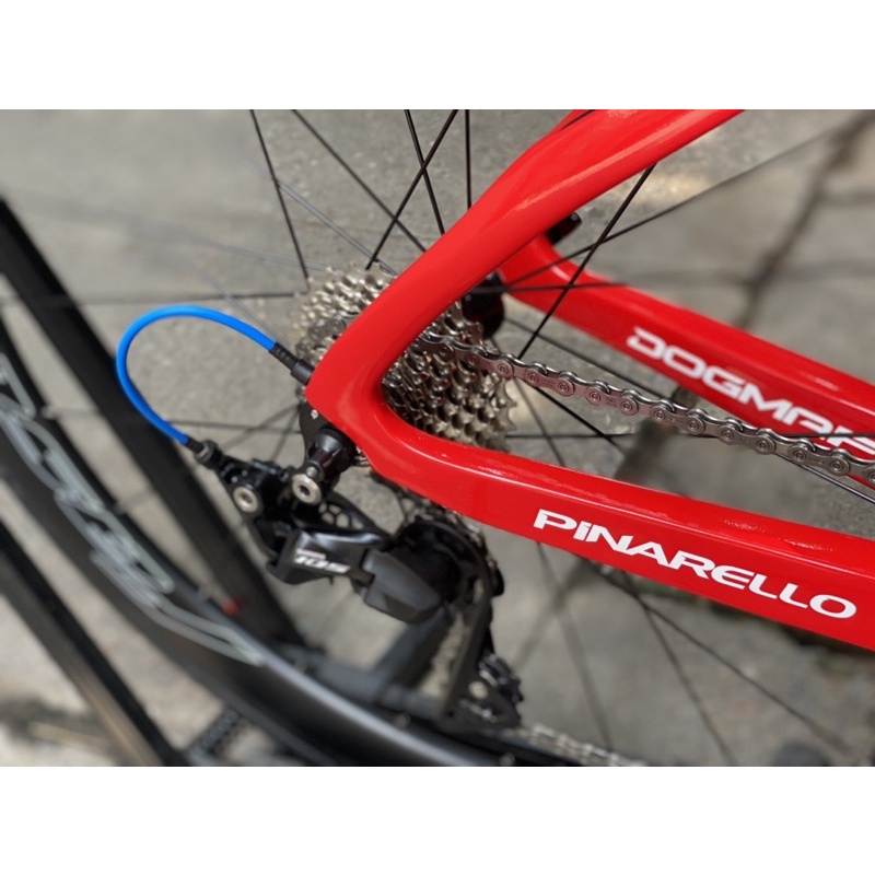 Xe pina F12 dựng group 105 bánh carbon