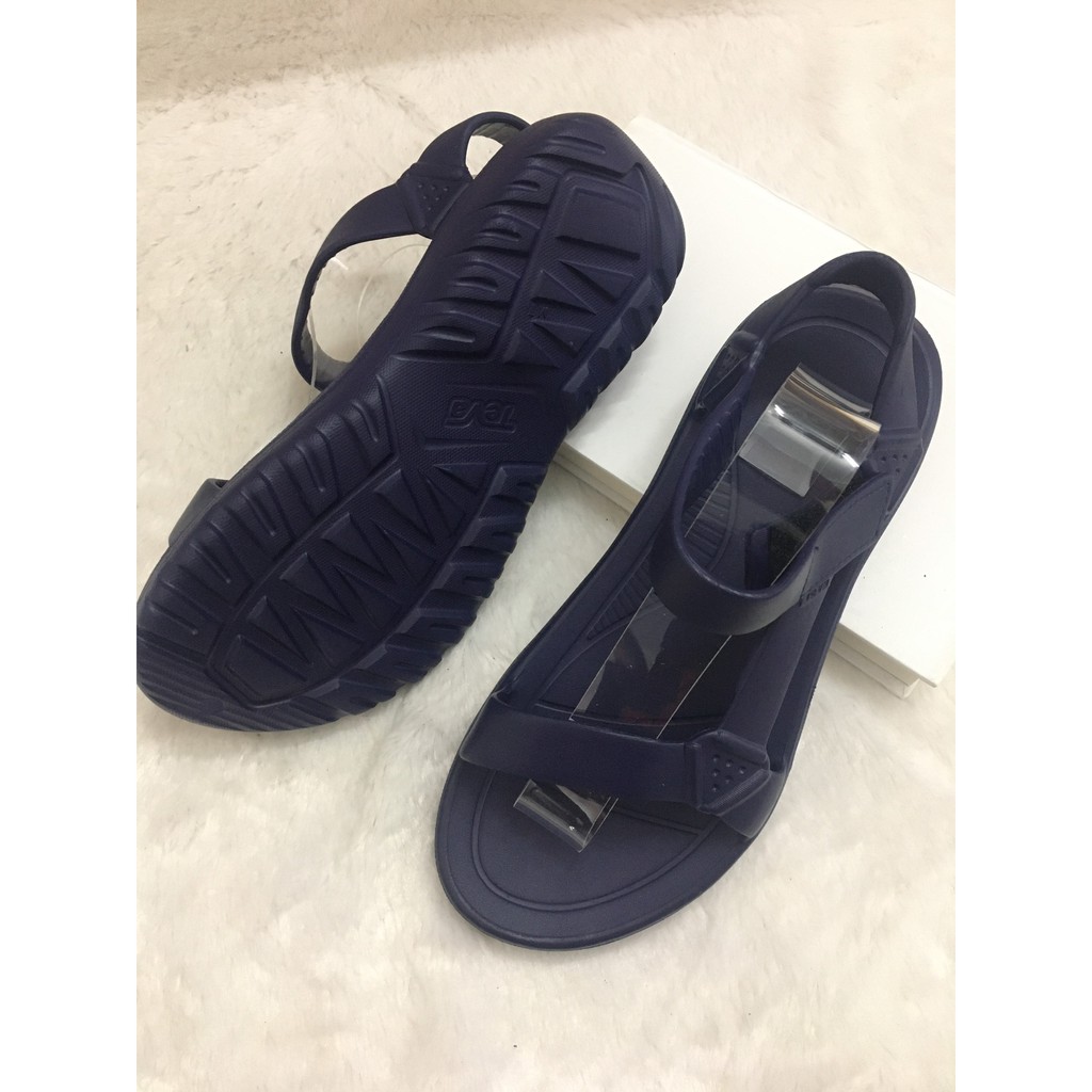 Sandal đúc nguyên khối thể thao không thâm nước