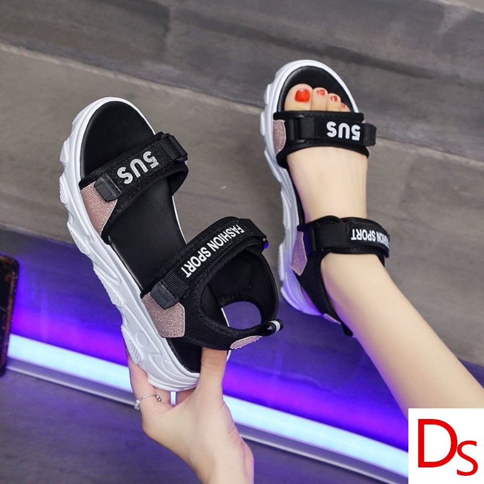 Giày Sandal Thể Thao Mùa Hè Đế Mềm Trọng Lượng Nhẹ Phong Cách Mới 2021 Cho Nữ