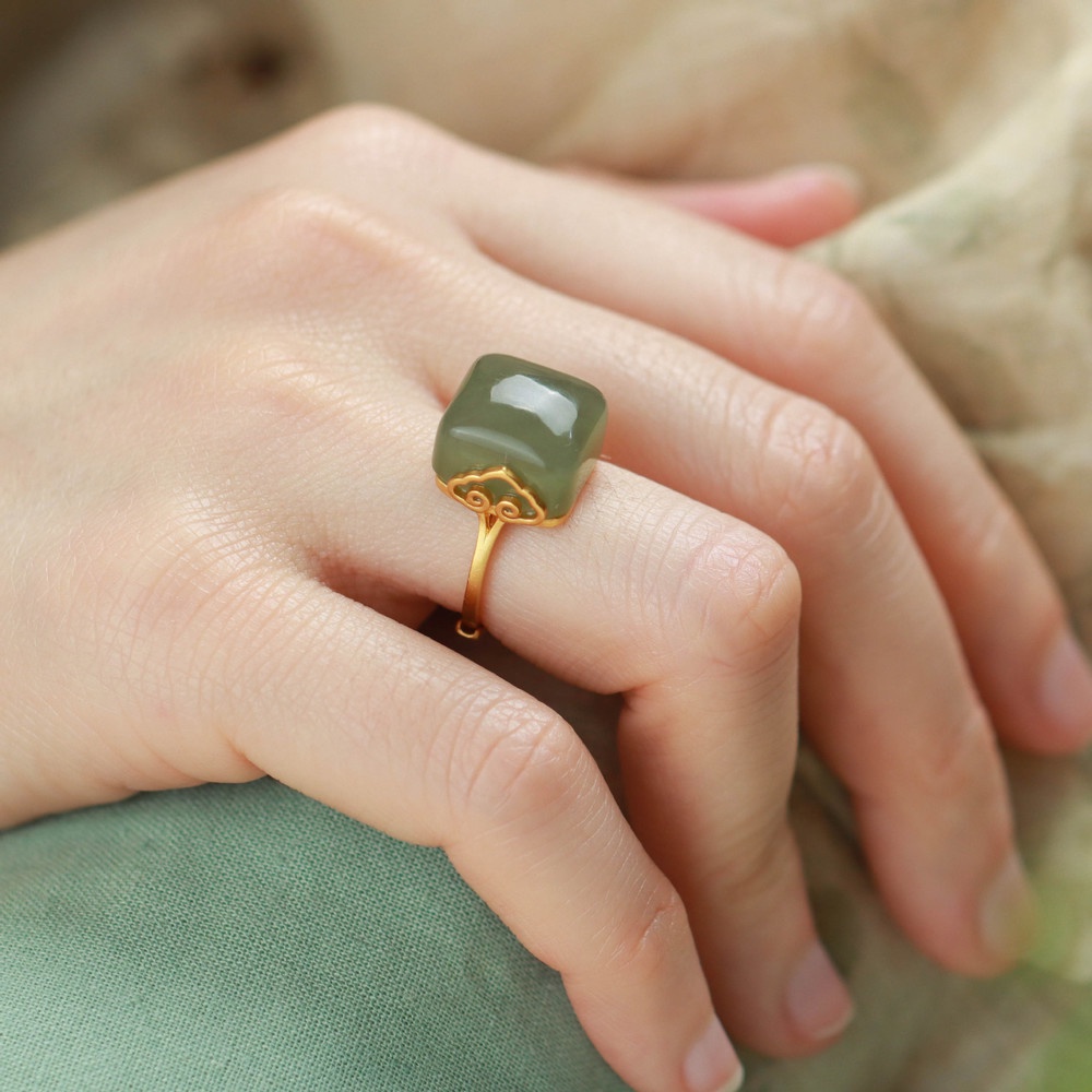 Nhẫn Dạng Hở Đính Đá Ngọc Bích Thiết Kế Đơn Giản Sang Trọng Thời Trang