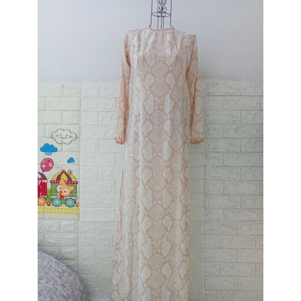 Áo dài lụa 3d size M eo 70-74cm