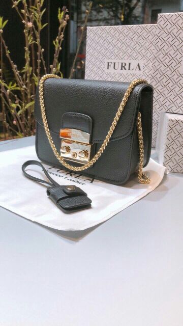 FULA SIÊU HOT Cập Bến Tiếp
❌Size: 18cm
Hàng vẫn gọi là xuất dư ấy a
Full box