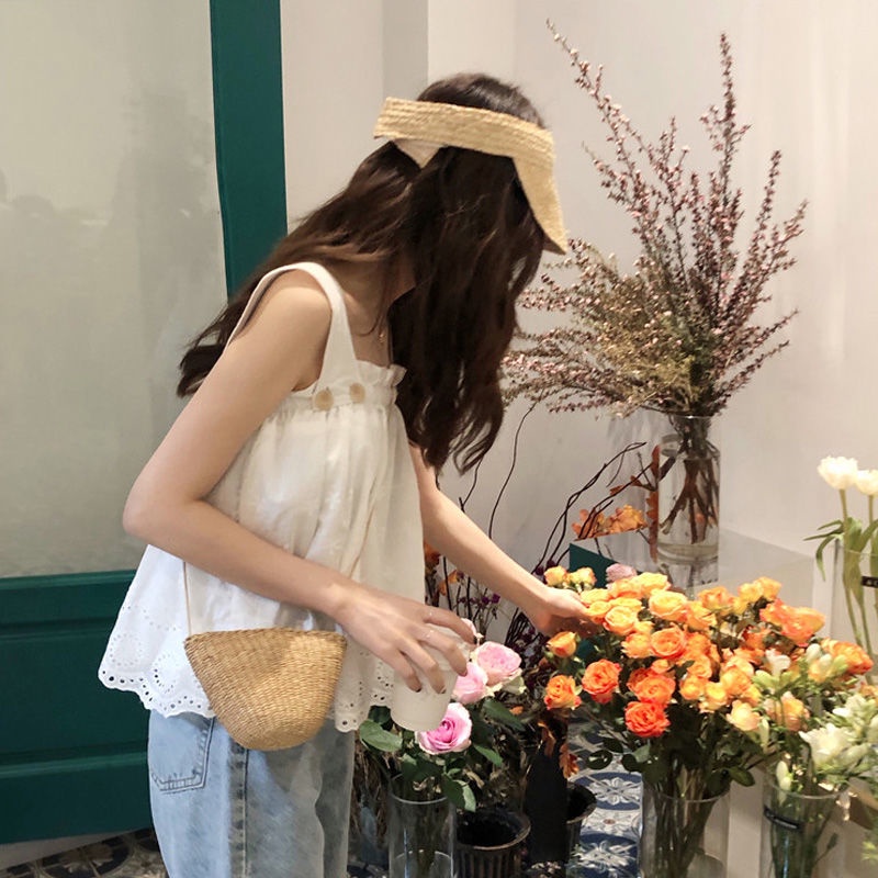 IELGY    Áo Hai Dây Mỏng Cổ Vuông Thêu Họa Tiết Thời Trang Cho Nữ