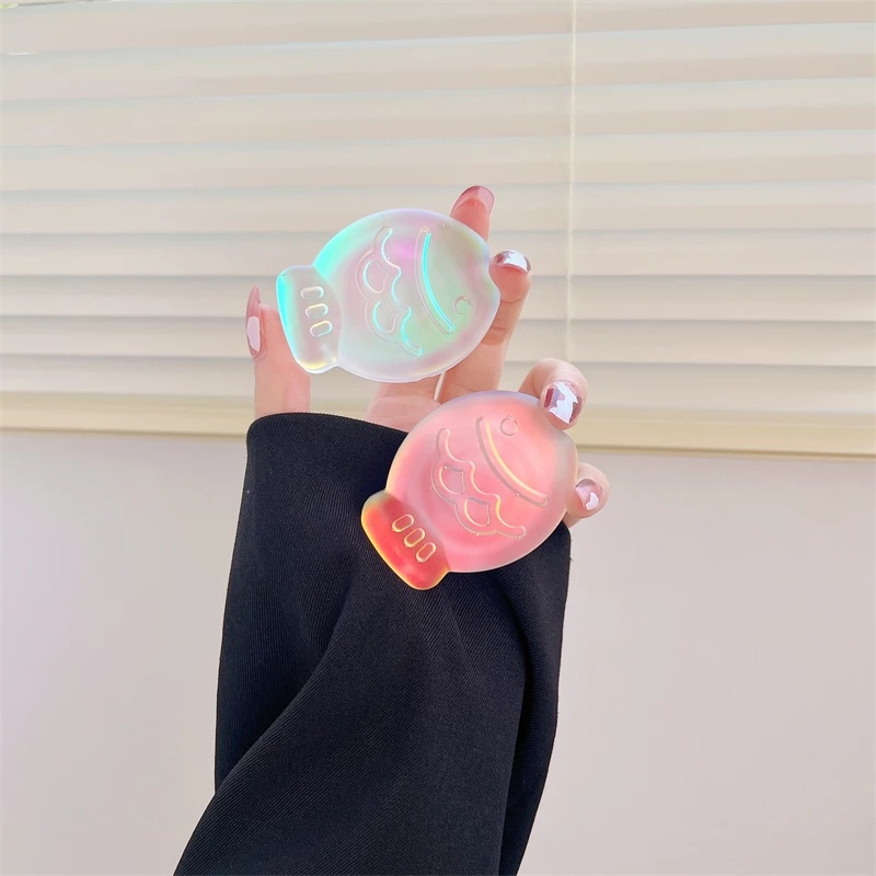 1 Giá Đỡ Điện Thoại iPhone &amp; Android Cầm Tay Pha Lê Laser Hình Cá 3D Màu Kẹo Phong Cách Ins