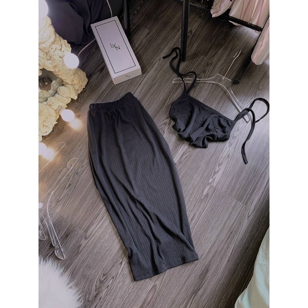 Set Đầm Gân Đũa Maxi Áo Dây CRT Cột Vai Kèm Chân Váy Dài Ôm