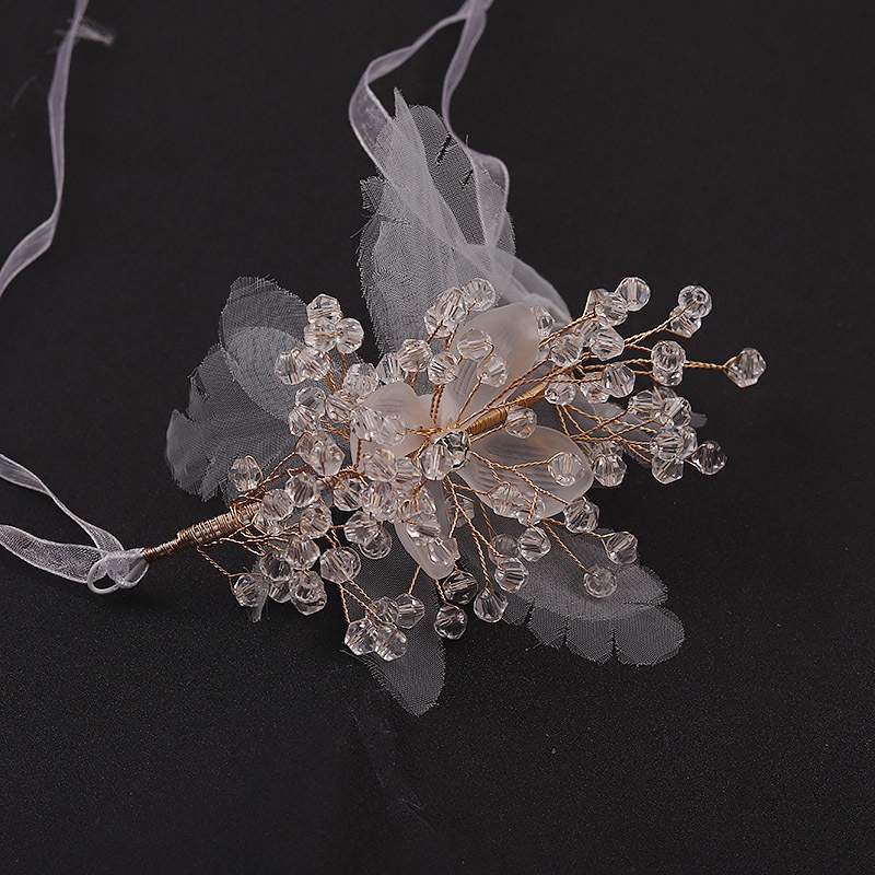 Vòng Hoa Đeo Tay Cho Cô Dâu Ngày Cưới