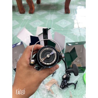 Máy câu cá daiwa Emcast mẫu mới