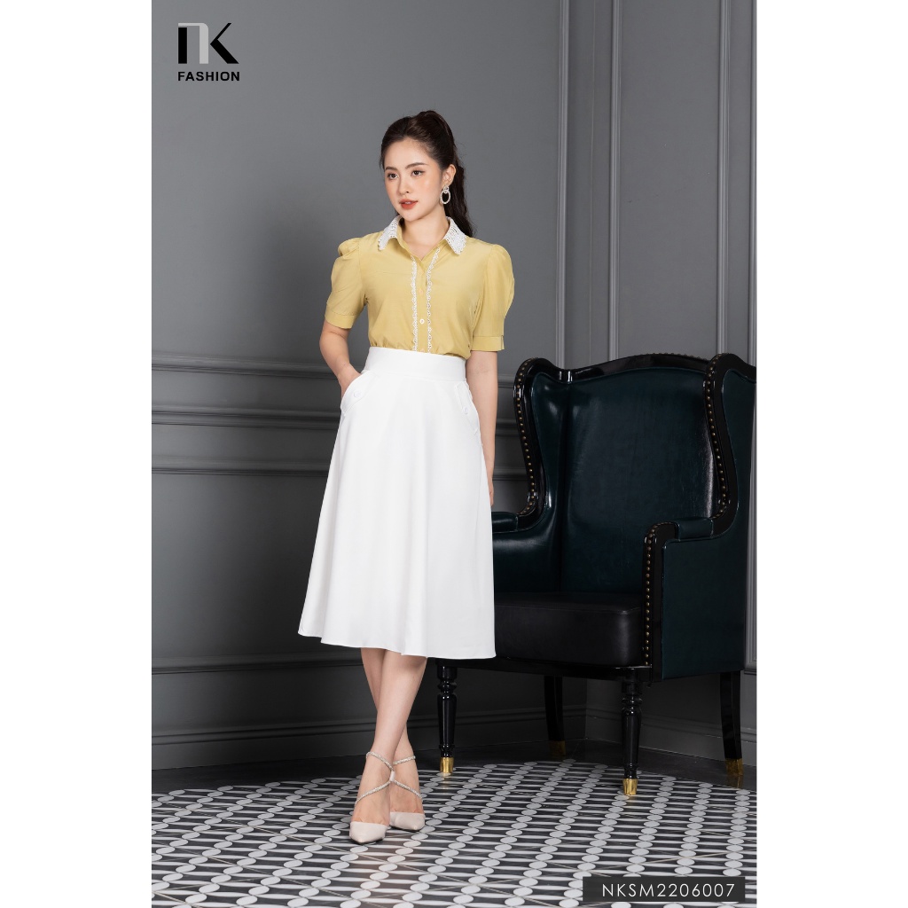 Áo Sơ Mi Cổ Đức Ren Dọc Nẹp NK FASHION Chất Liệu Thoáng Mát, Kiểu Dáng Thanh Lịch NKSM2206007