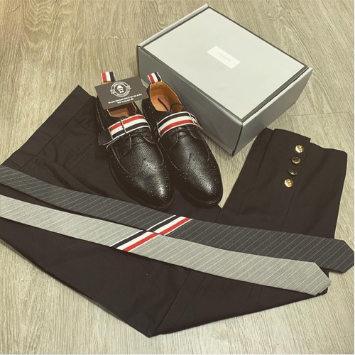 Giày Thom Browne Buộc Dây Chéo