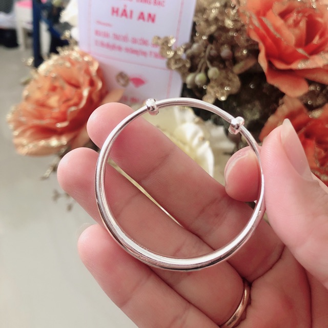 Lắc bạc trơn cho bé từ 0 đến 5 tuổi